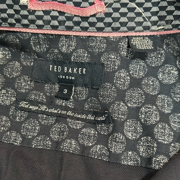 TED BAKER LONDON NAVY BLUE HEMMED SLEEVES CONTRASTING TRIM DESIGNER SHIRT MENS 3 - Picture 4 of 5